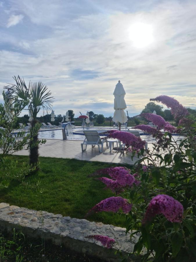 Imperial Resort Улцин Екстериор снимка